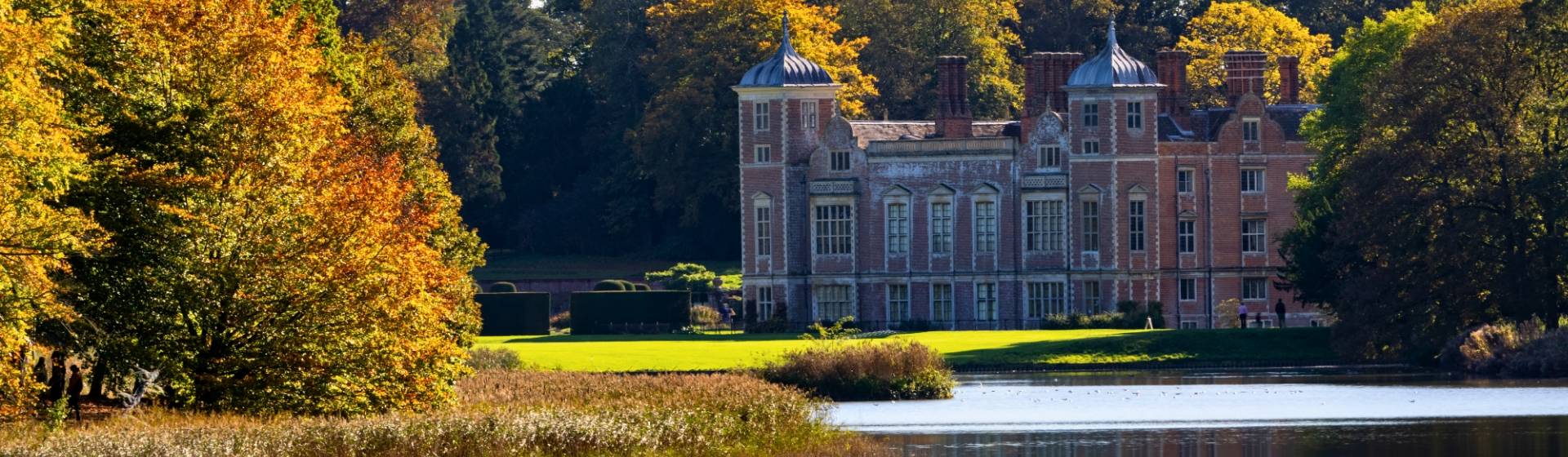 Grand Houses & Glorious Gardens of Norfolk.